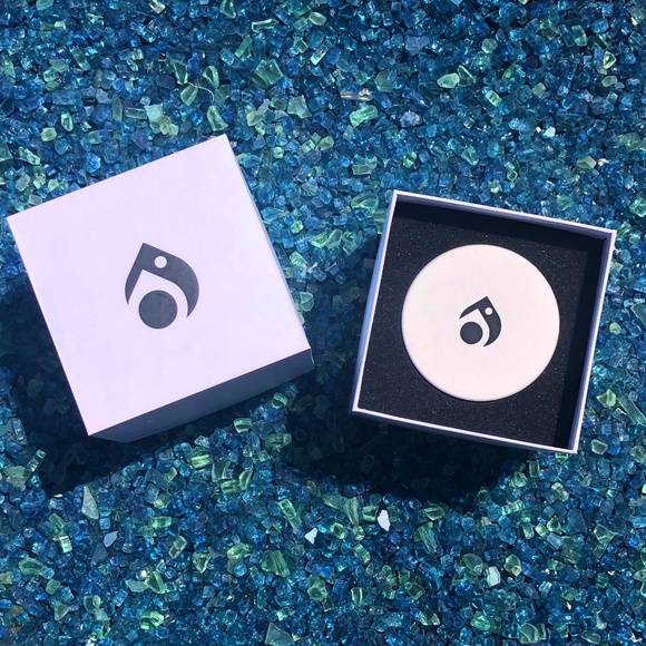 Lokai Bracelet 5-Pack LIMITED EDITION in Glass Jar - Picture 5 of 5